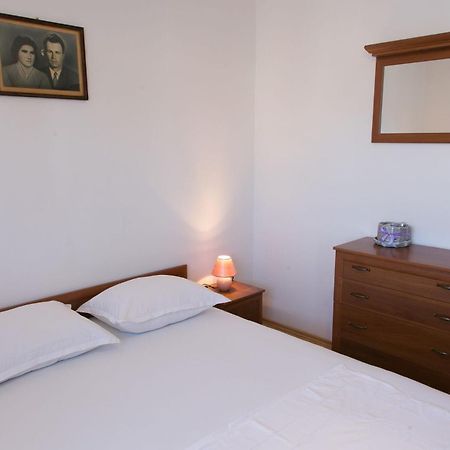 Apartments Ivica - 150M From Sea Trogir Bagian luar foto