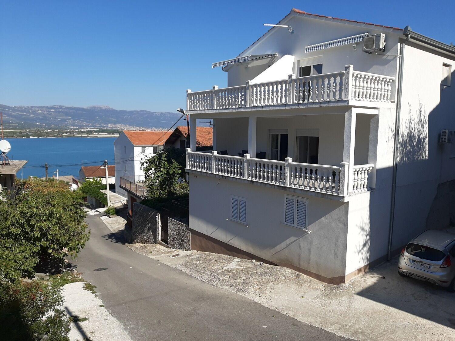Apartments Ivica - 150M From Sea Trogir Bagian luar foto