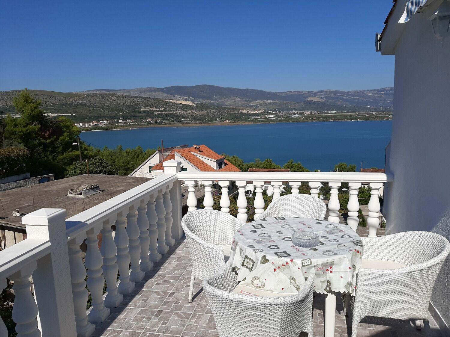 Apartments Ivica - 150M From Sea Trogir Bagian luar foto