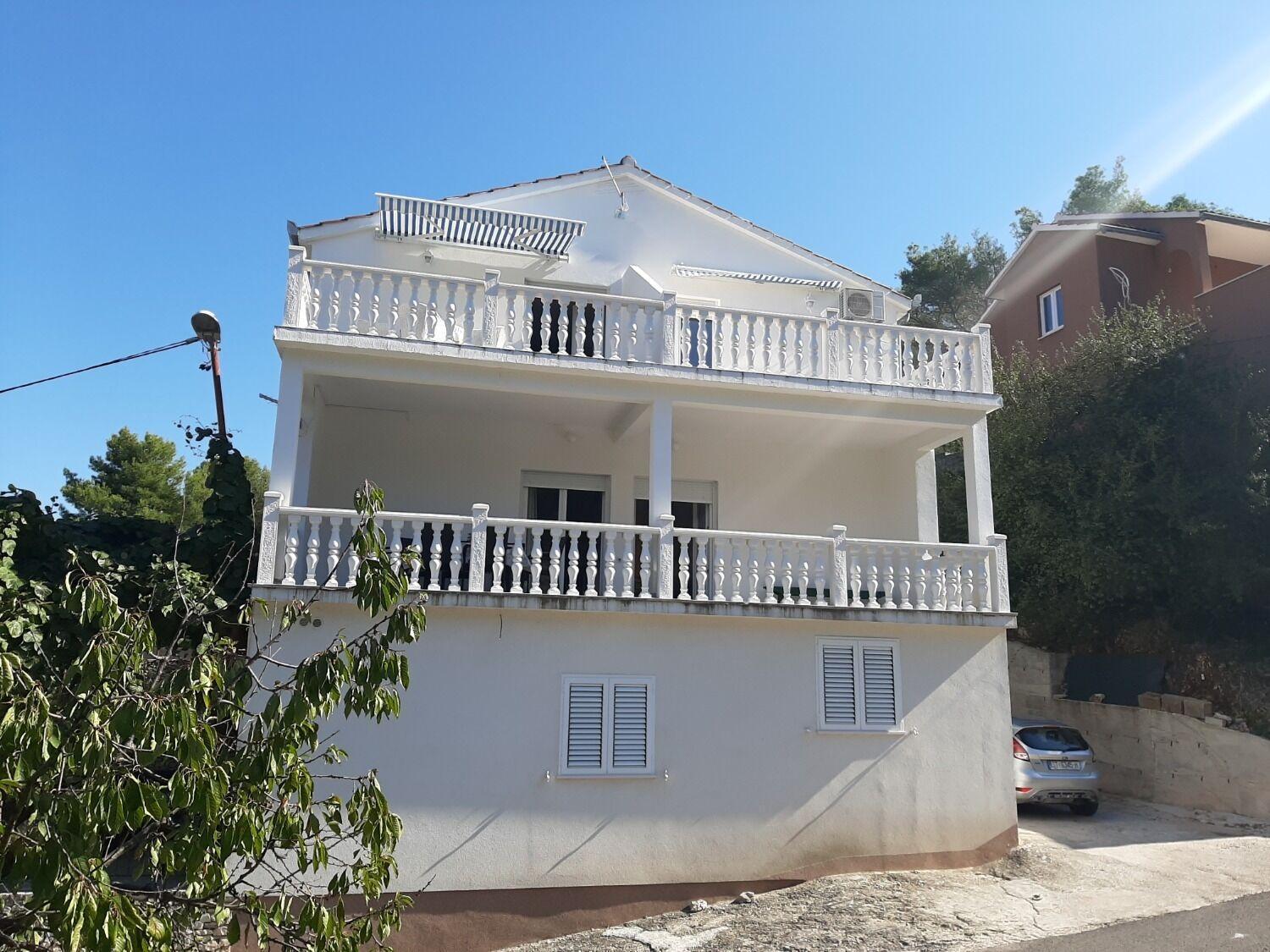 Apartments Ivica - 150M From Sea Trogir Bagian luar foto