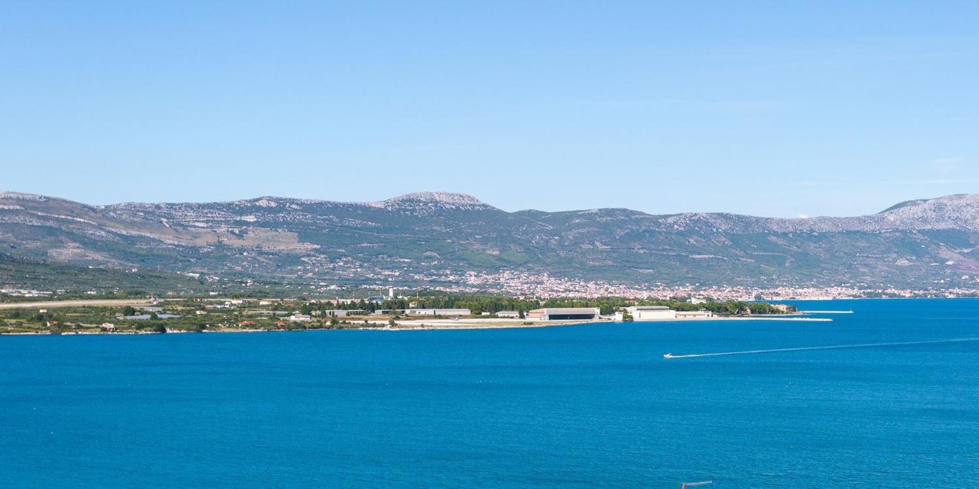 Apartments Ivica - 150M From Sea Trogir Bagian luar foto