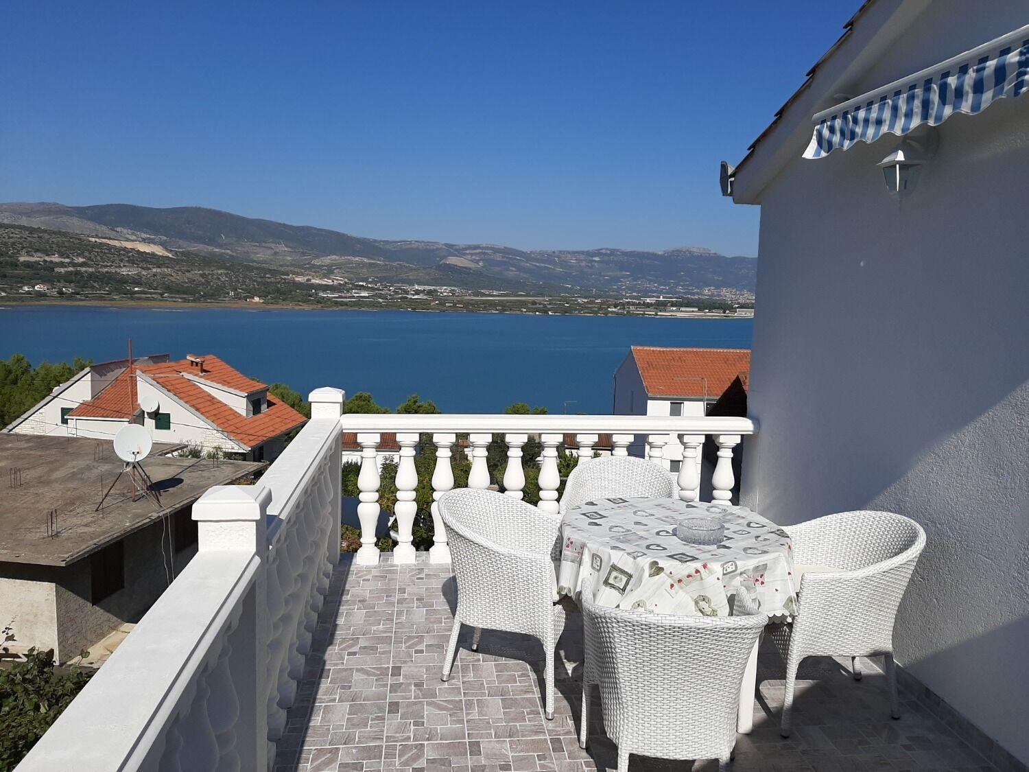 Apartments Ivica - 150M From Sea Trogir Bagian luar foto