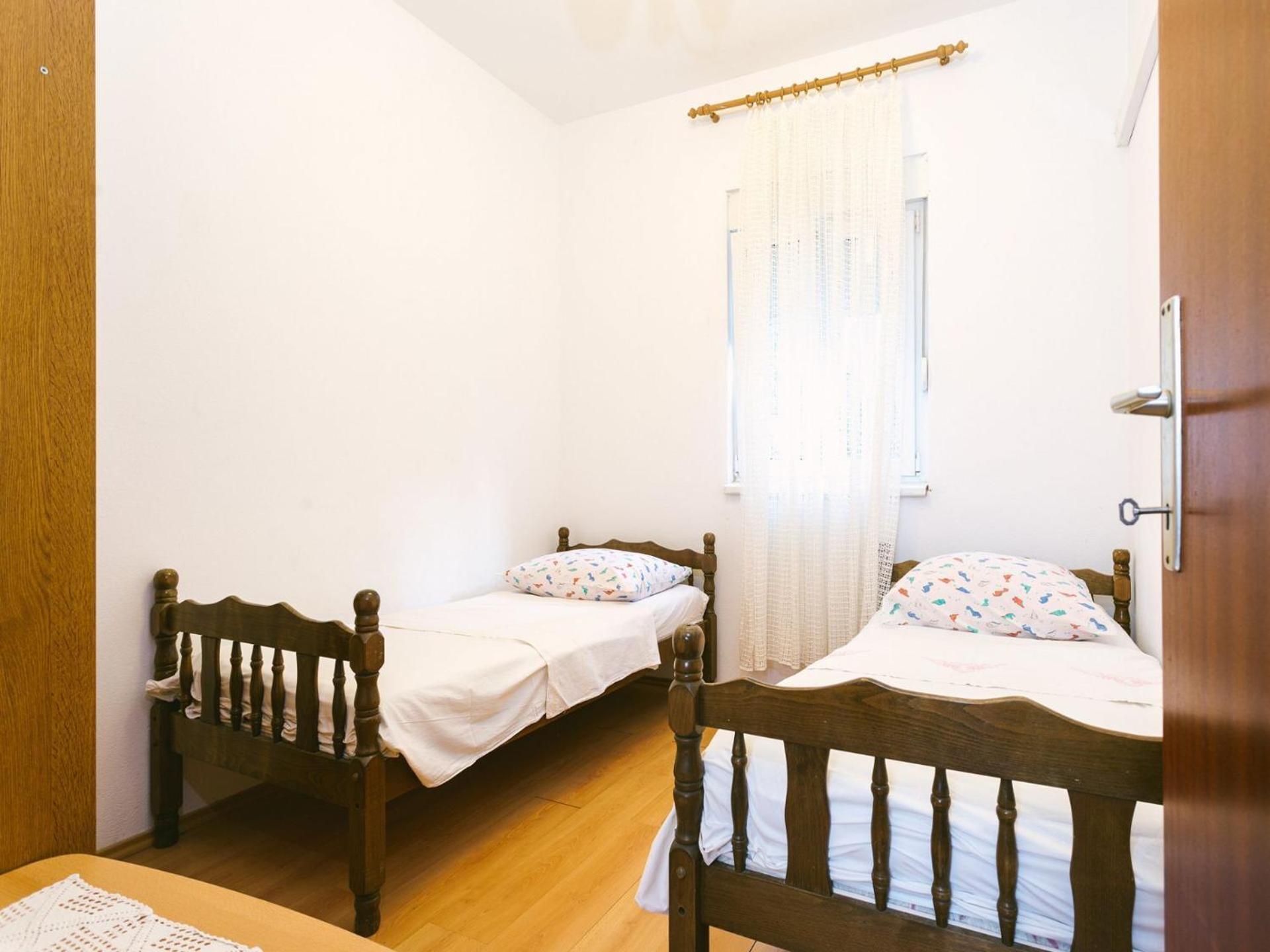 Apartments Ivica - 150M From Sea Trogir Bagian luar foto