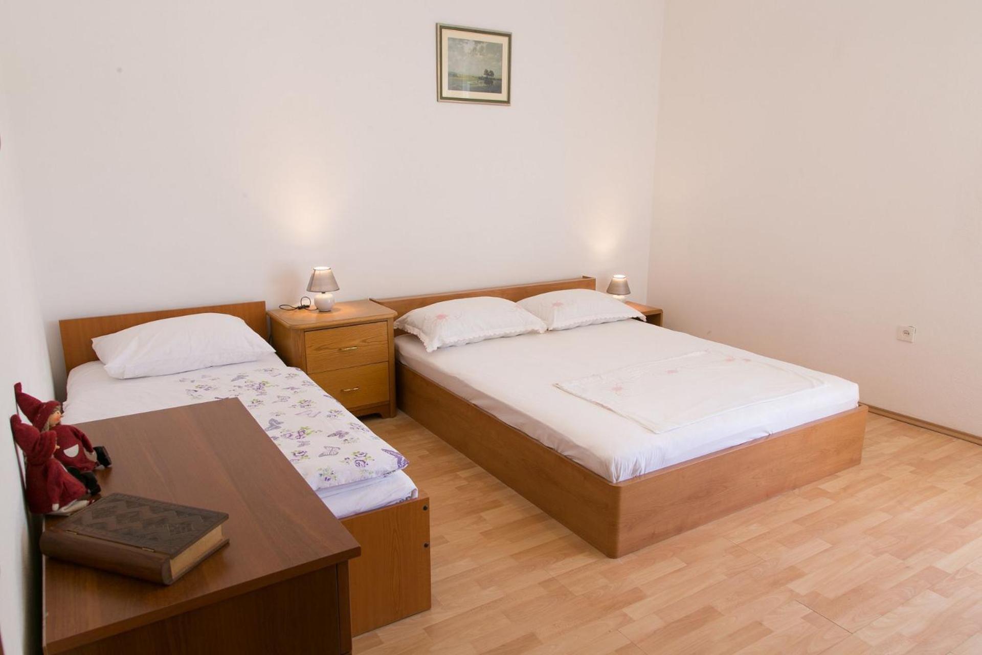 Apartments Ivica - 150M From Sea Trogir Bagian luar foto