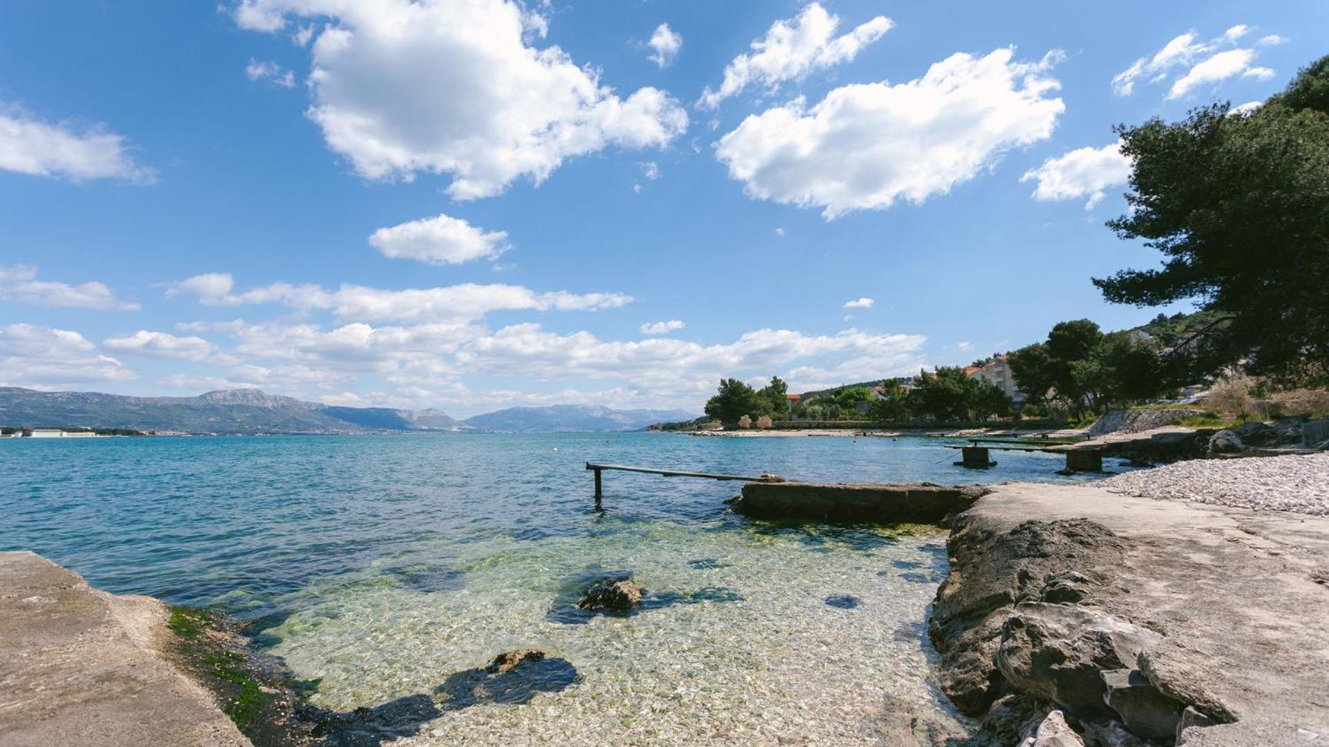 Apartments Ivica - 150M From Sea Trogir Bagian luar foto
